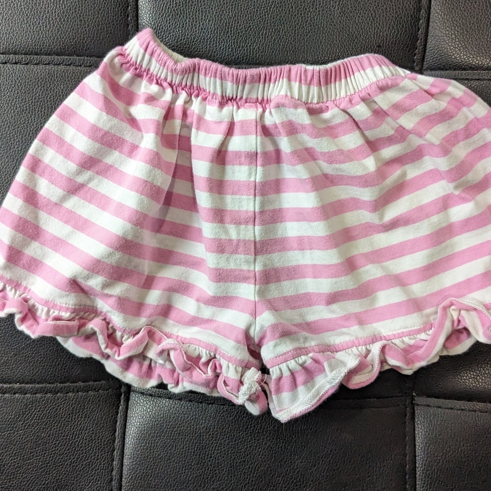 Girls pink/white striped ruffle shorts sz 6